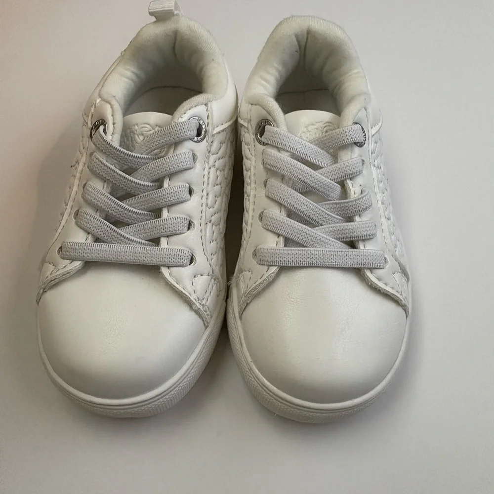 Vince Camuto White slip on court  Sneakers rhinestone butterfly toddler size 5